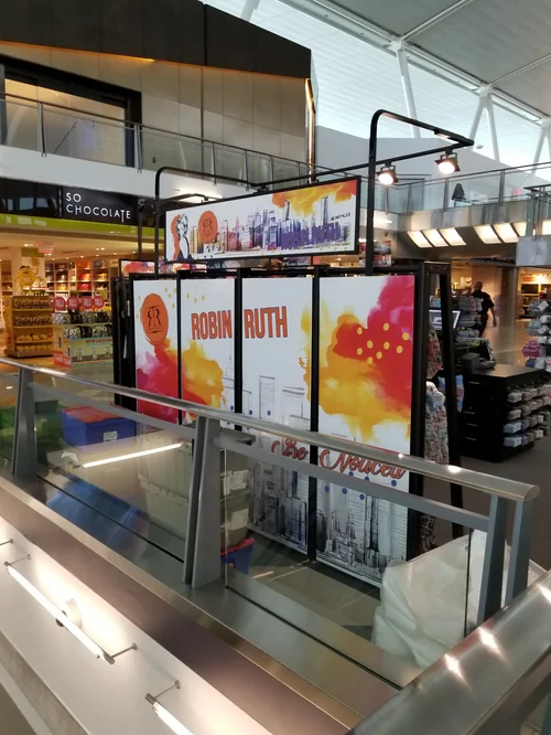 WALLPAPER & INTERIOR work